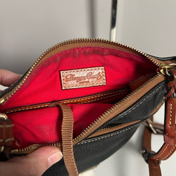 Dooney & Bourke Pebble Grain Crossbody Bag - Picture 5 of 8